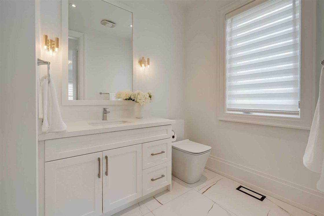 2096 Seabrook Drive, Oakville-10