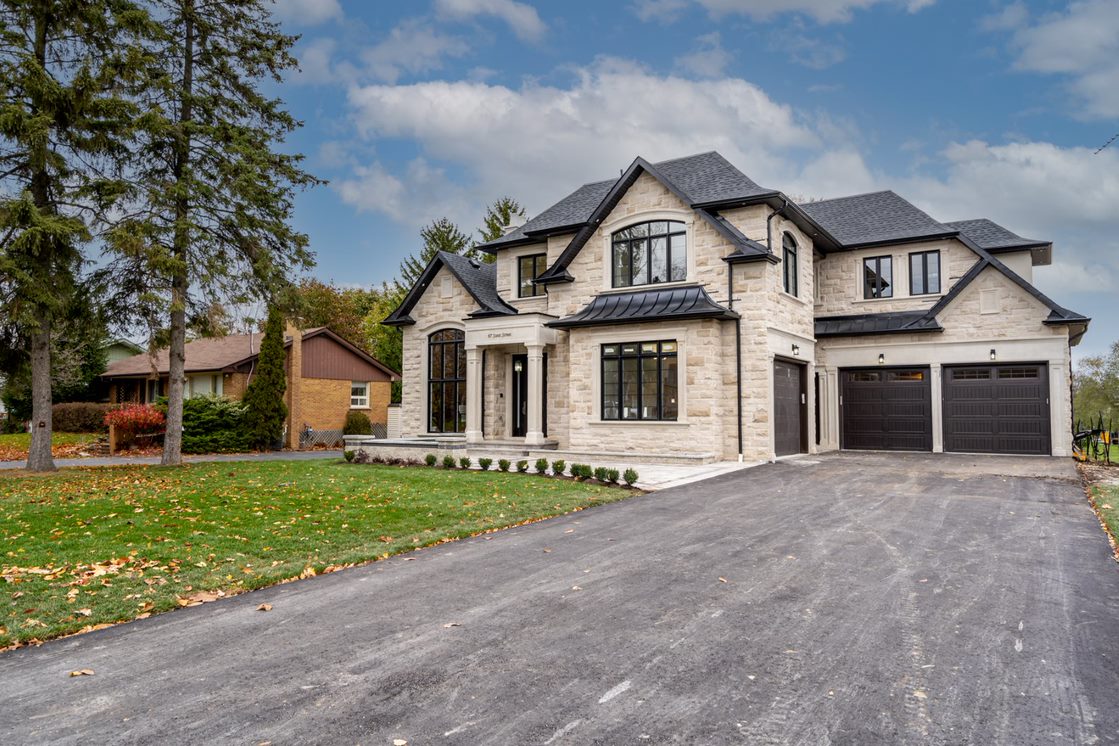 67 Scott Street, WHitby